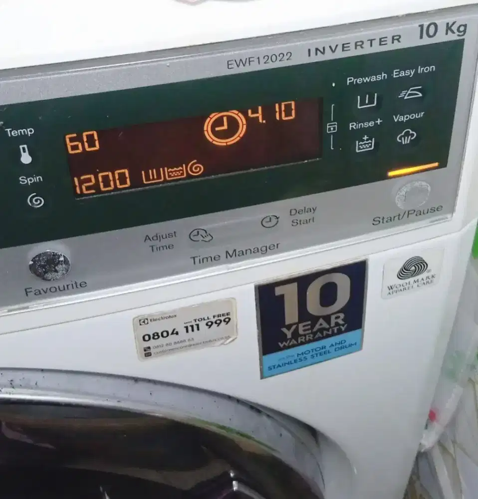 Bu mesin cuci frontloading Electrolux 10kg,normal,mulus,nominus,nego