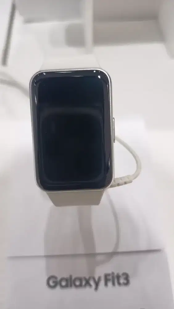 Galaxy Fit 3 (1.6 inci)