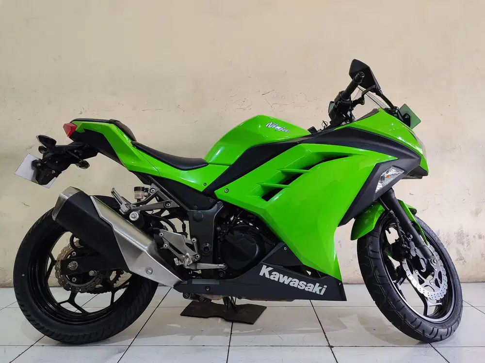 Kawasaki Ninja 250 fi 2015 istimewa mulus terawat siap pakai...