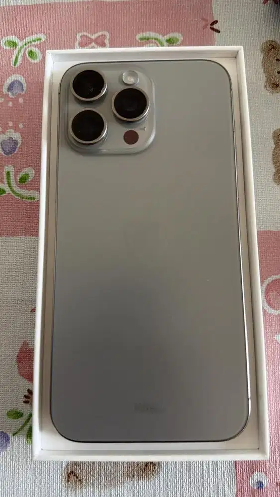 Iphone 15 promax 256 ibox TUMI