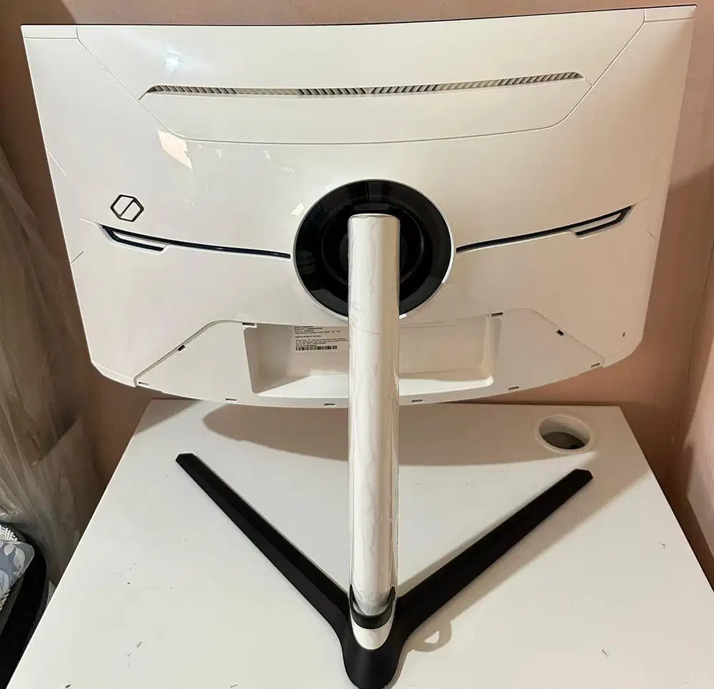 Samsung 32” S32BG852 Odyssey Neo G8 UHD 240Hz MiniLED Curved monitor