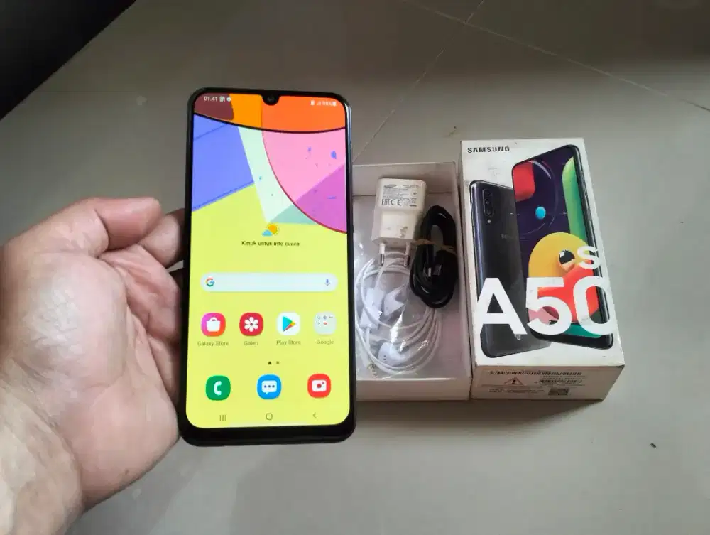 BUTUH UANG SAMSUNG GALAXY A50S RAM 4GB / 64GB 4G AMOLED 6.4in 48MP NFC