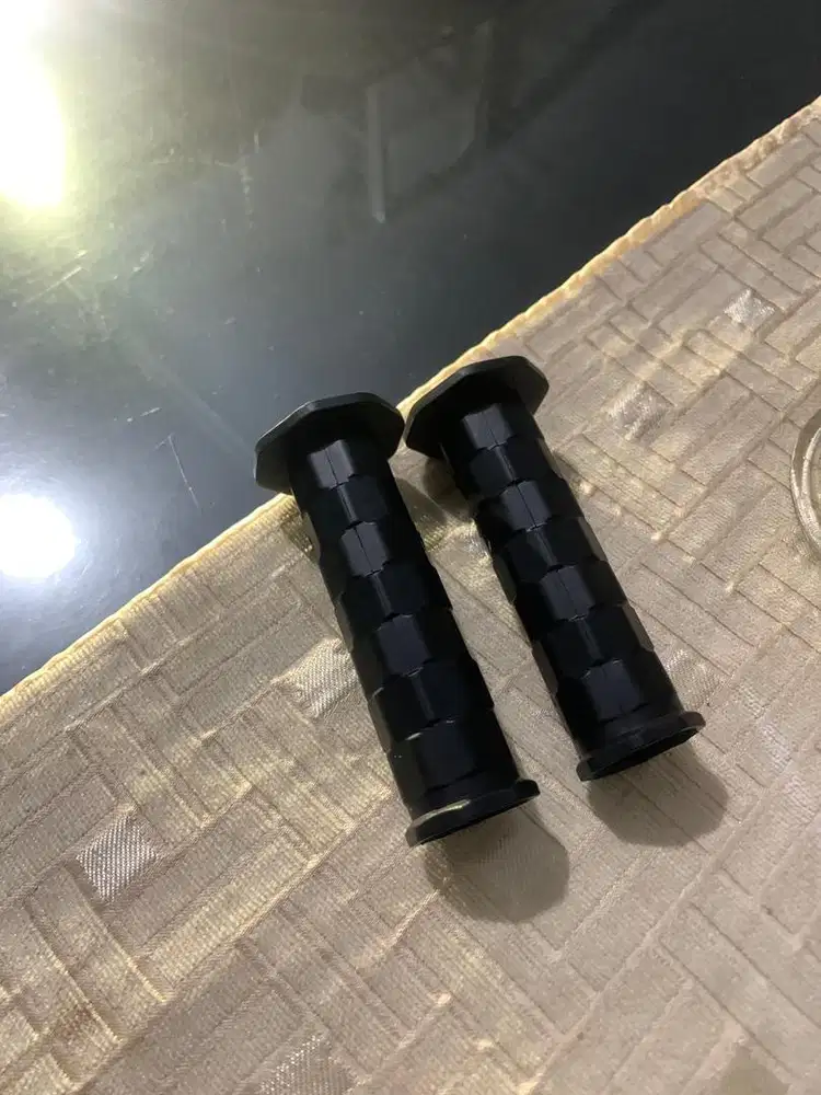 Handgrip octagon empuk dan tahan lama