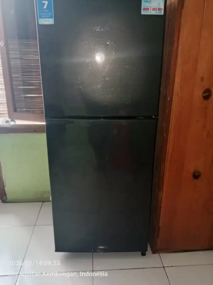 Dijual kulkas AQUA kondisi normal & dingin bagus