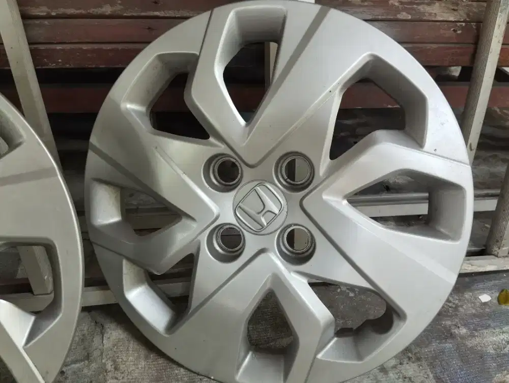 Dop tutup velg ring 14 Honda Brio Original
