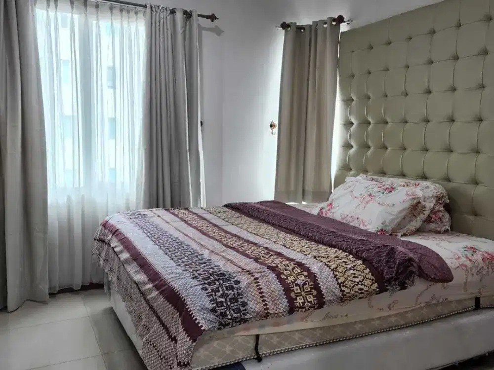 Disewakan Apartemen Thamrin Residences 3 BR Tanah Abang Jakarta Pusat