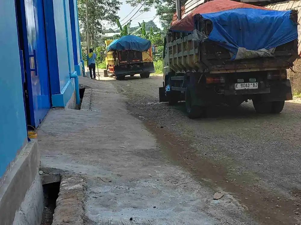 Di sewakan Gudang  gandeng,   bangunan  baru,  siap pakai  di Mustika jaya,   Bekasi.