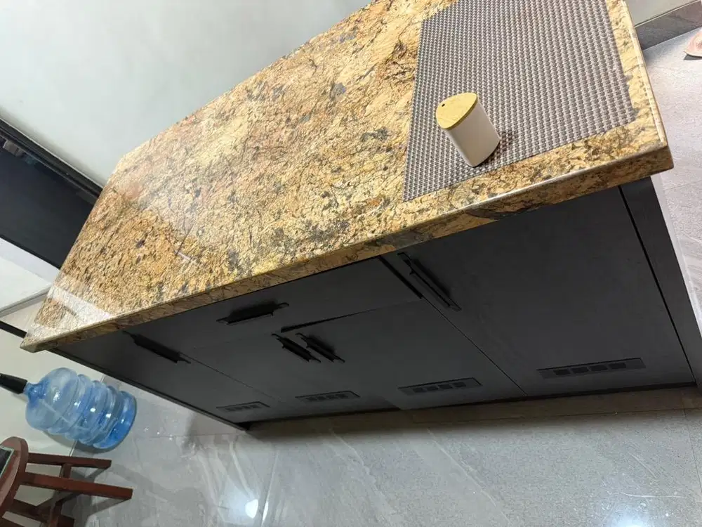 dijual meja island dengan top granit