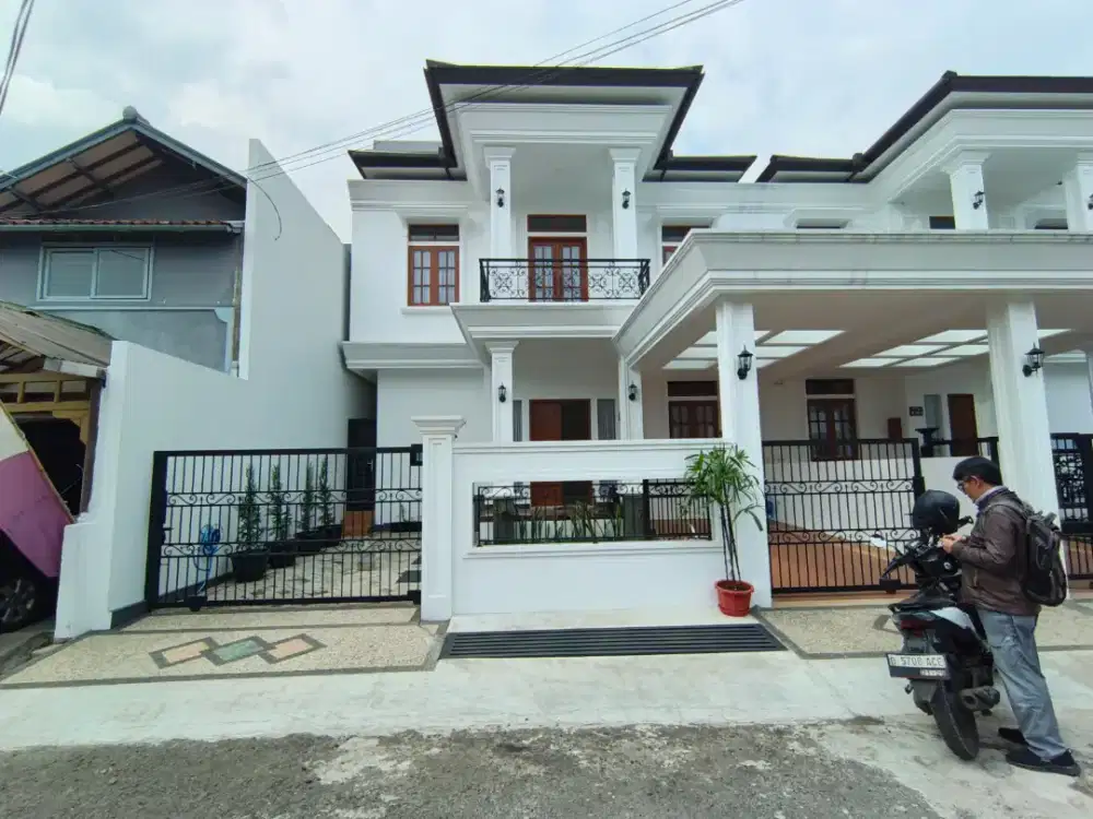 Dikontrakan Rumah Lux Strategis (20 meter dari Jalan Utama Buah Batu)