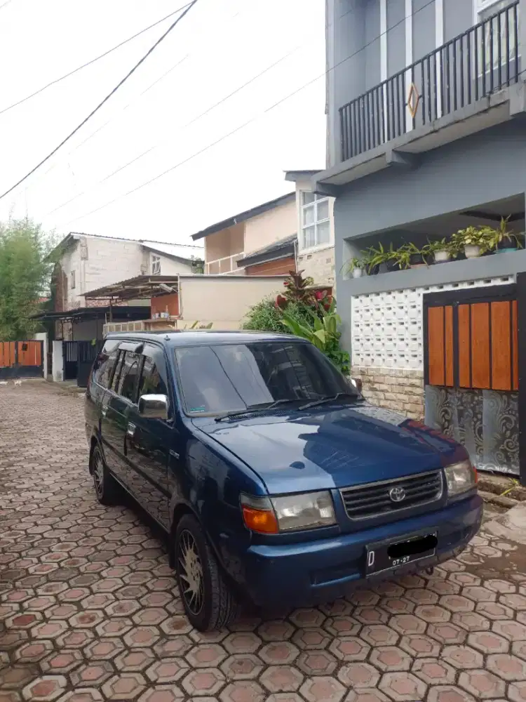 Toyota Kijang LGX 1997 Bensin M/T