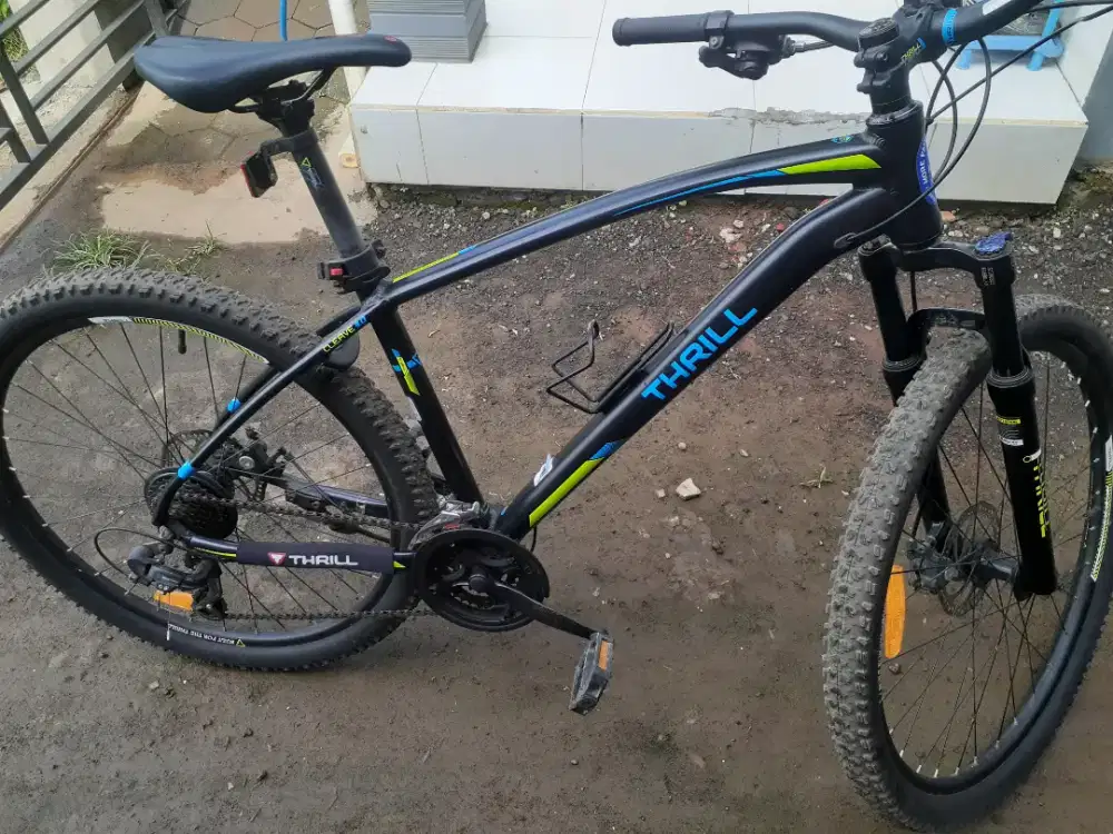 Sepeda Gunung Thrill Cleave 3.0