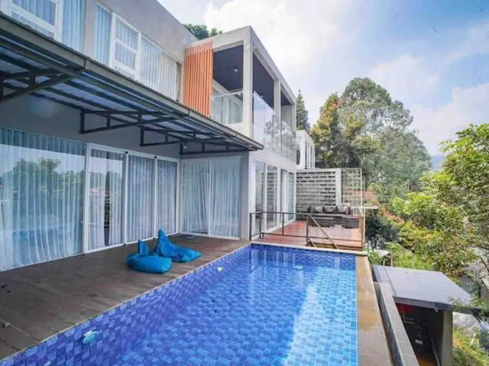 Rumah Villa Dago Village + Swimming Pool