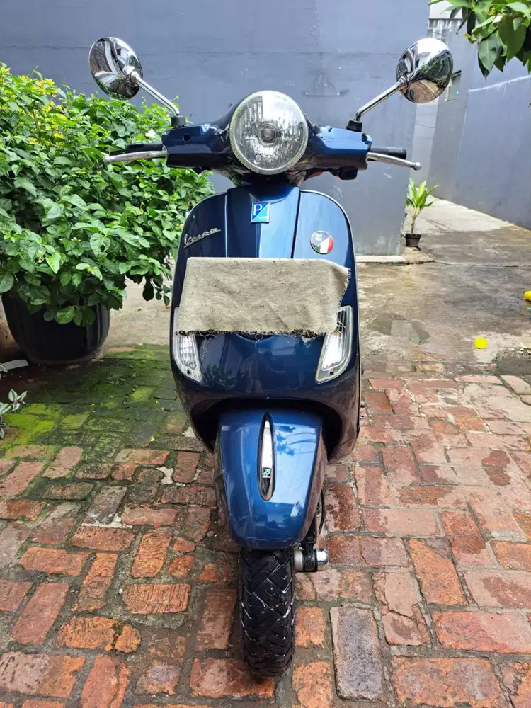 DIJUAL PIAGGIO VESPA LX 150 CC