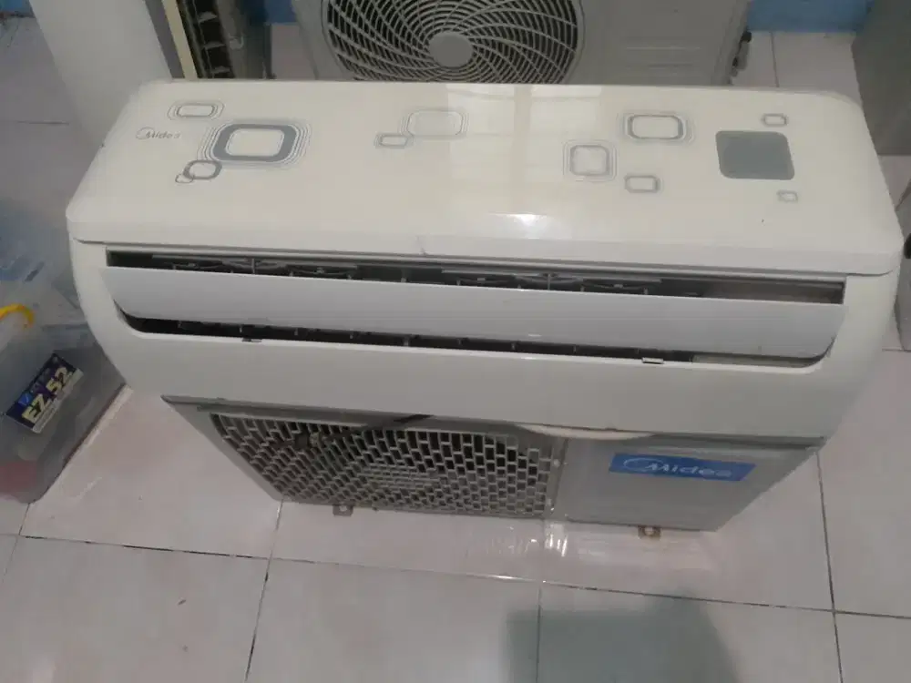 AC MIDEA 0.5 PK DINGIN BERGARANSI 3 bulan
