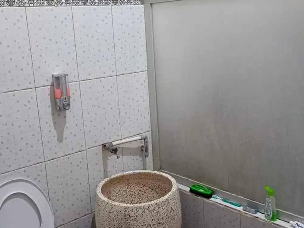 JUAL RUMAH BONUS TOKO