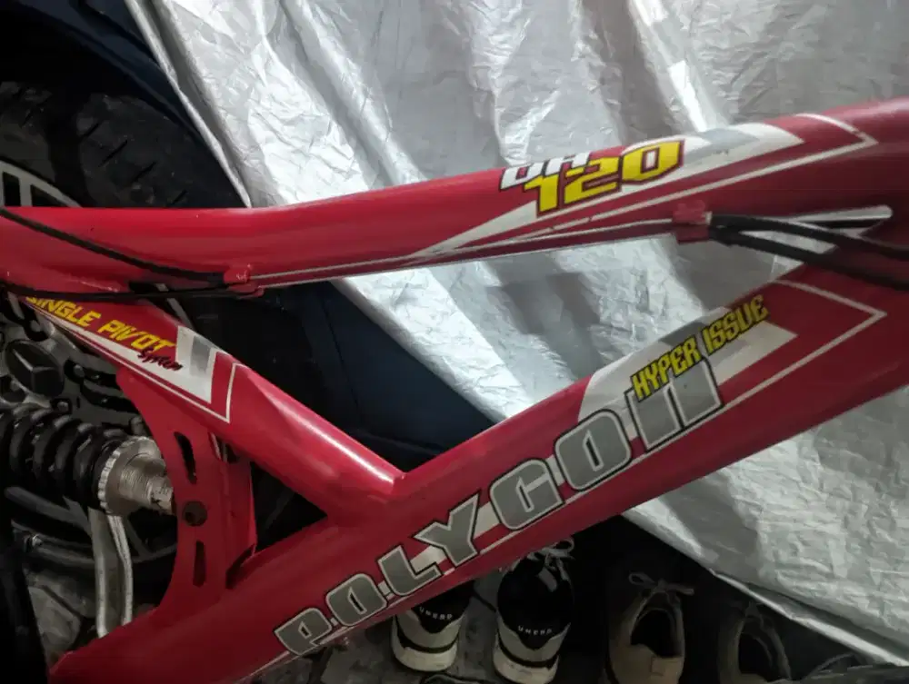 Sepeda POLYGON DH120 DOWNHILL Uk 26