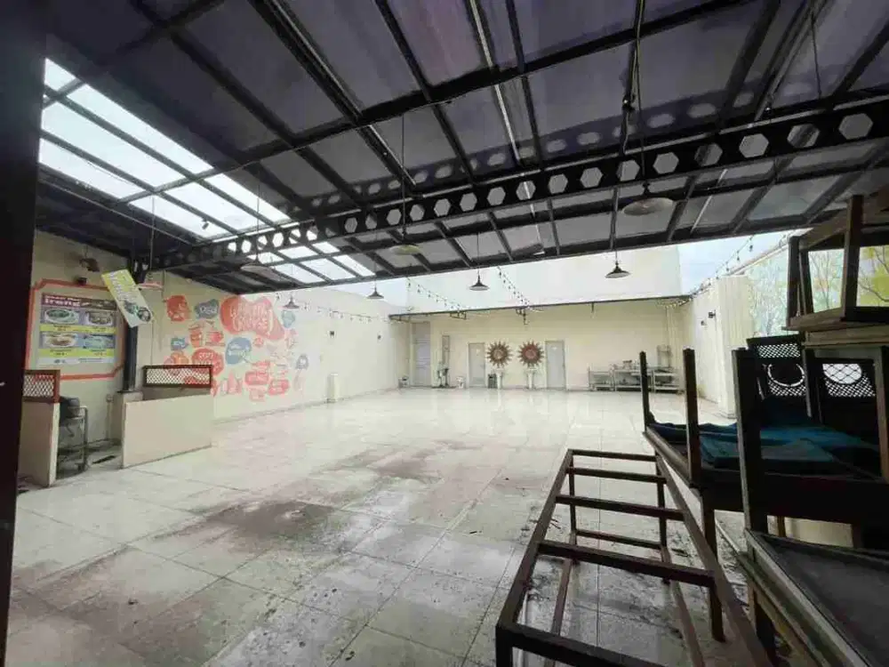 Di Jual Cepat  dan sangat  murah gudang/ workshop,  di Bekasi  Timur.