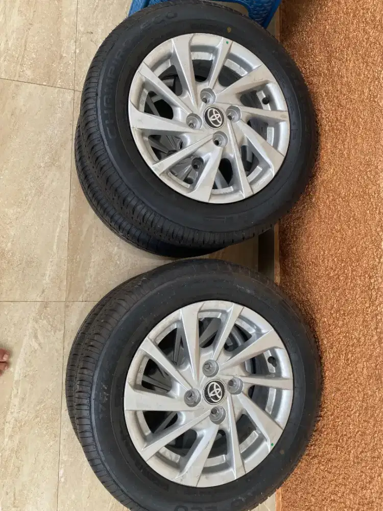 Jual velg R.14 ban GT RADIAL lobang 4 bekas seperti baru