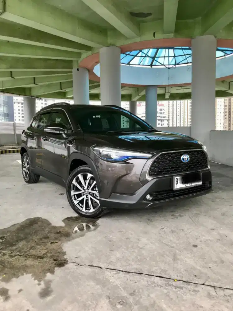 Toyota Corolla Cross Hybrid Th 2021 Bln 7 Graphite Brown Kondisi Mulus