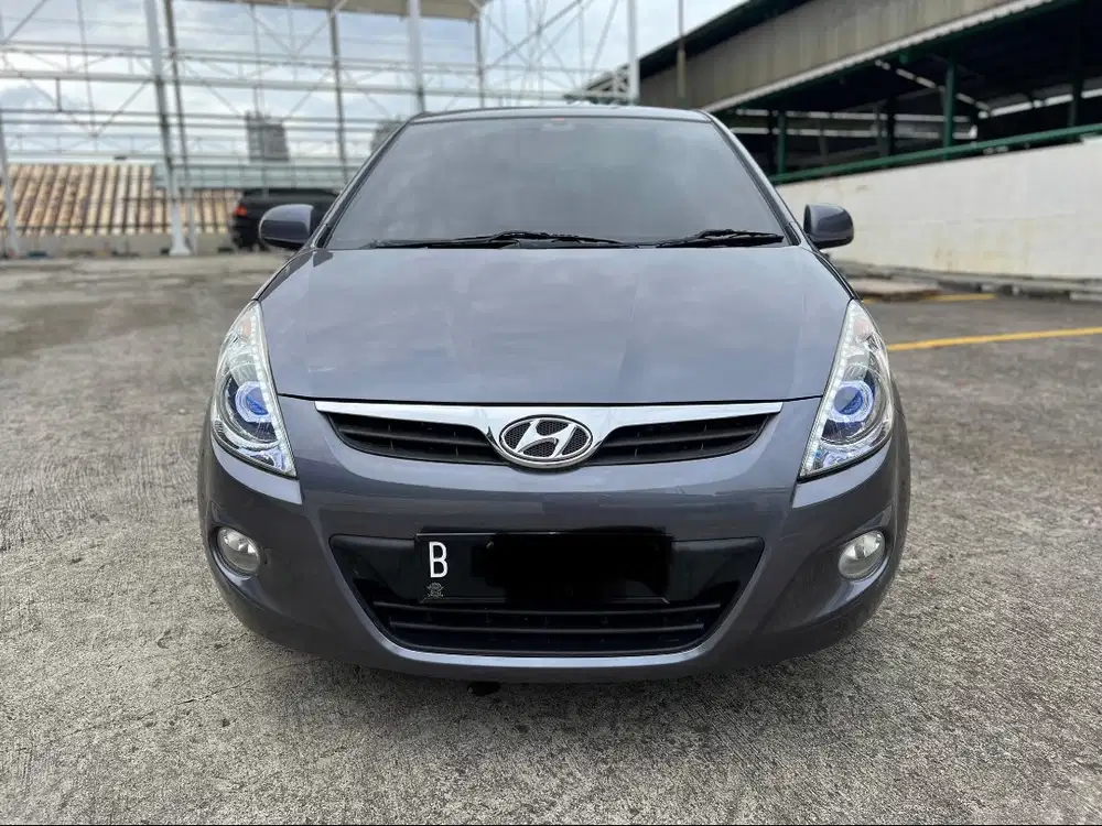 TDP 5 JUTA! Hyundai i20 SG ( SUNROOF ) AT 2011