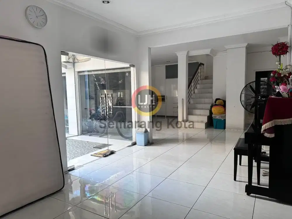 Rumah siap huni di Semarang Indah