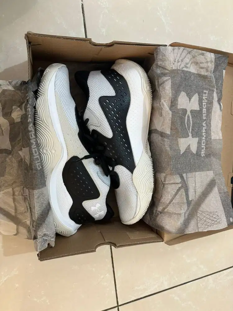 Sepatu basket Under armour UA Jet ‘23