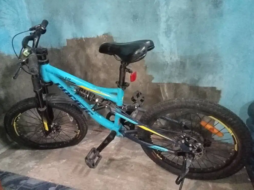 Sepeda bekas merk Pacific xcross 1.0
