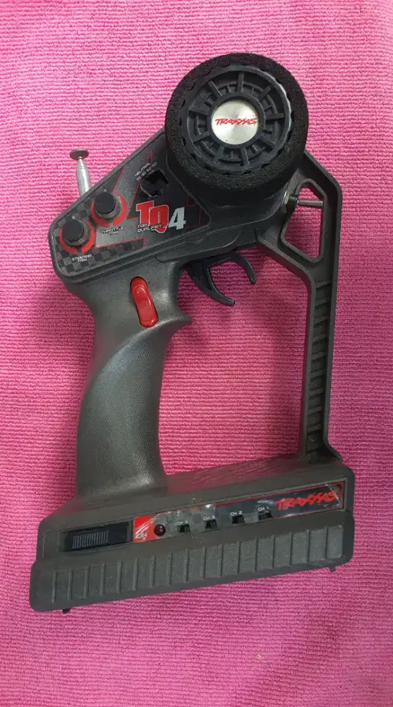 Remote/radio kontrol Traxxas TQ-4