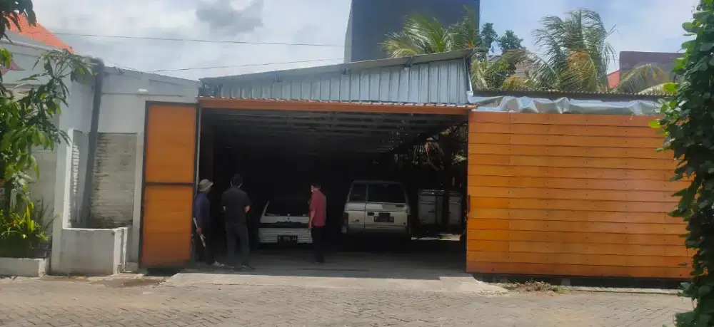 Dijual bangunan bekas bengkel