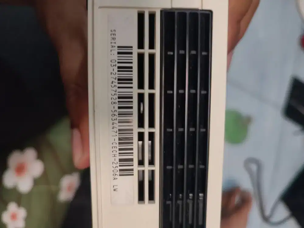 PS 3 Seri 25 warna putih