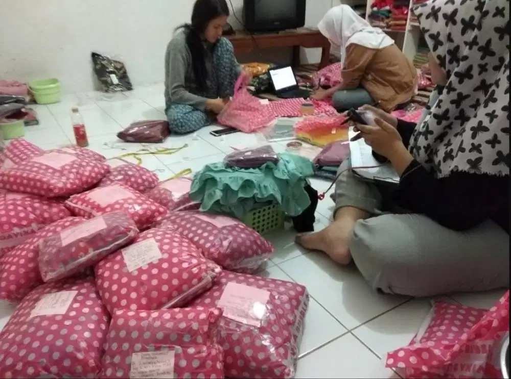 Dicari CS Online Shop Muslim