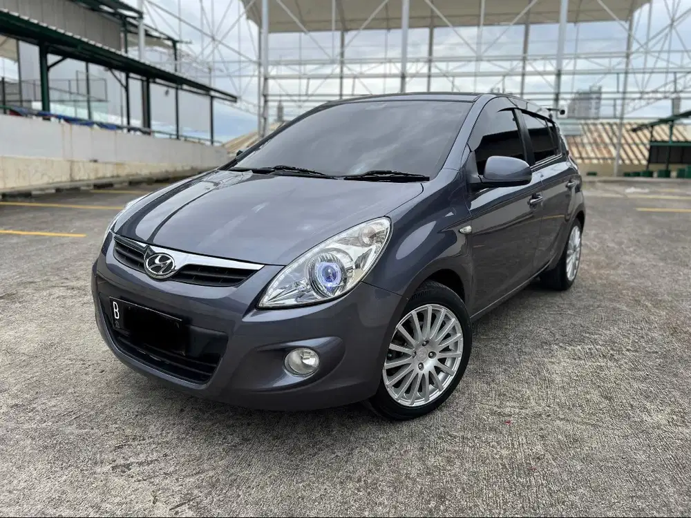 TDP 5 JUTA! Hyundai i20 SG ( SUNROOF ) AT 2011