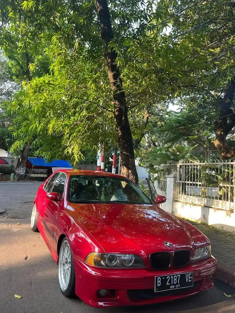 BMW E 39 528i KONDISI SPECIAL