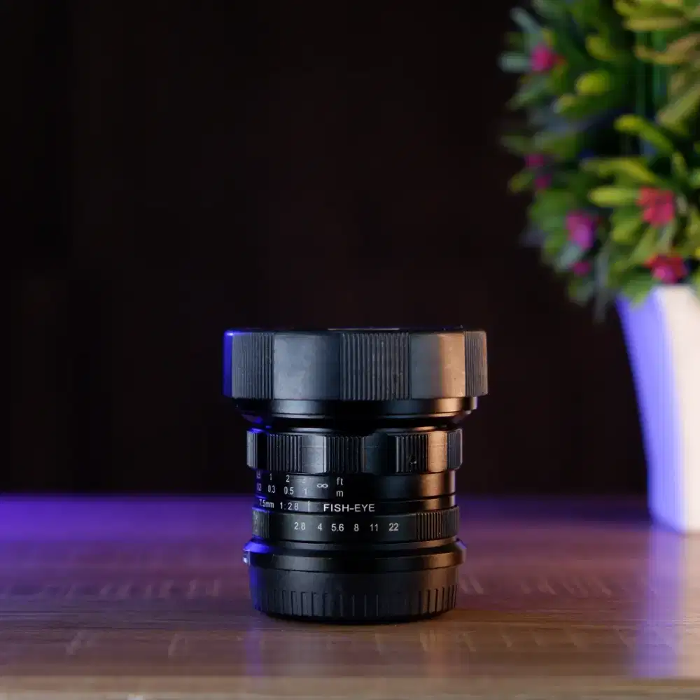 Lensa Fujifilm 7,5mm FishEye Brightin Star