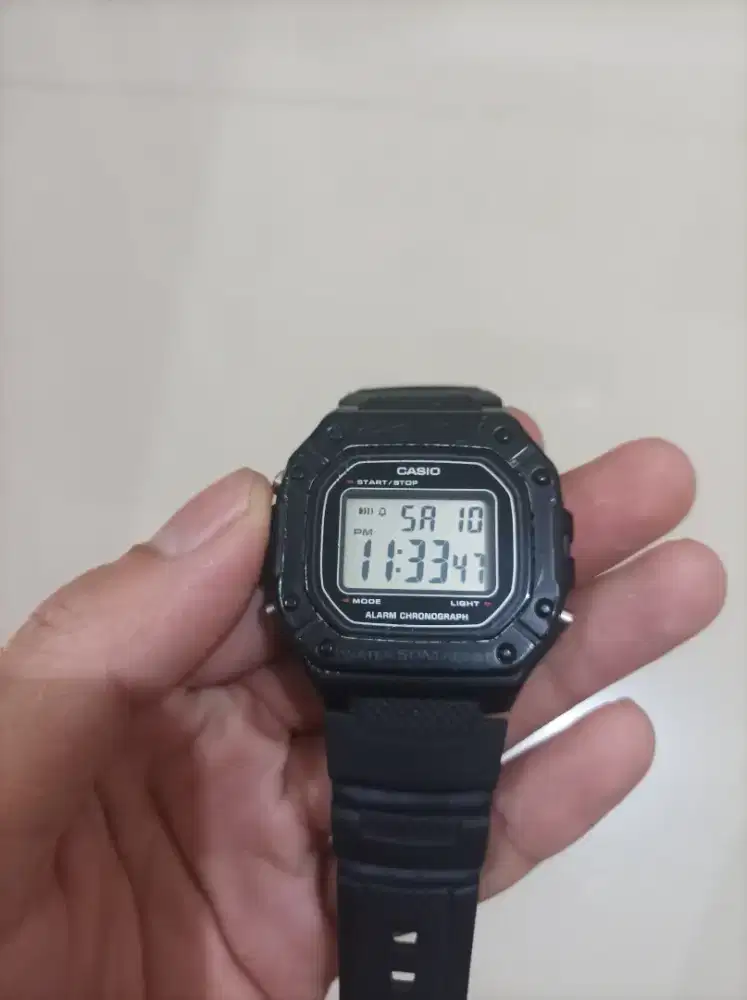 Jam tangan Casio w-218H