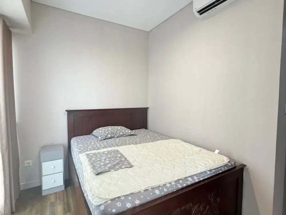 disewakan 2 bedroom furnish taman anggrek residence