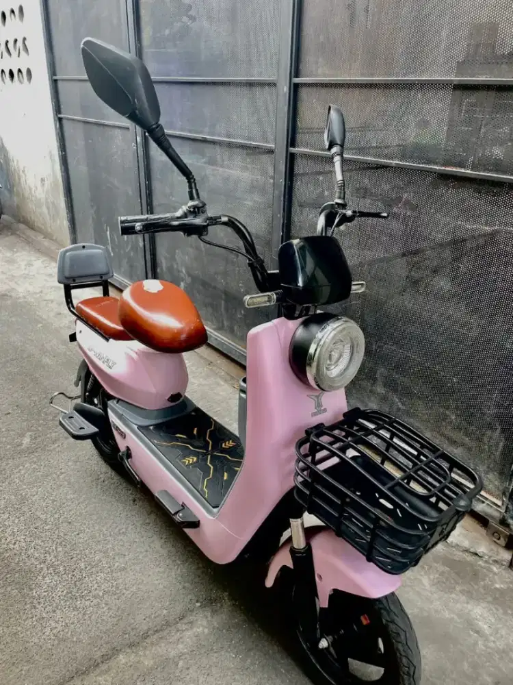 Sepeda listrik u-winfly d7d