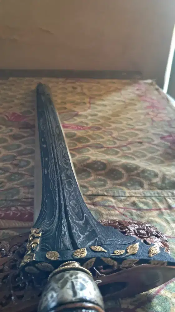 Pusaka keris condong campur dengan dapur makoro