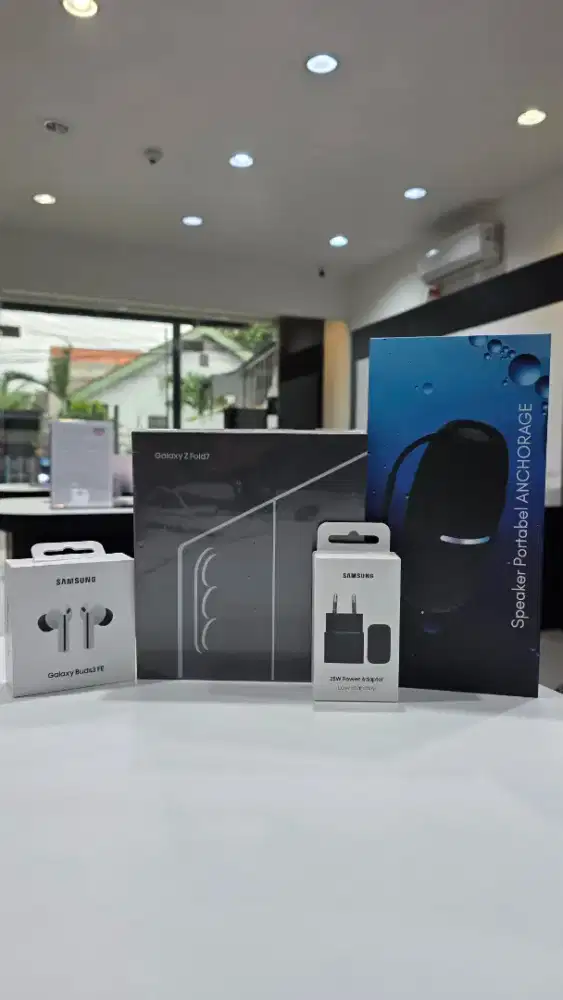 SAMSUNG GALAXY Z FOLD7 12/512GB