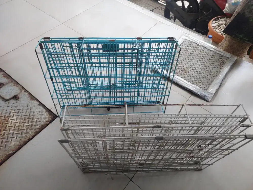 2 kandang anjing