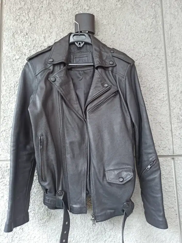 Dijual jaket kulit asli 100% Ramones