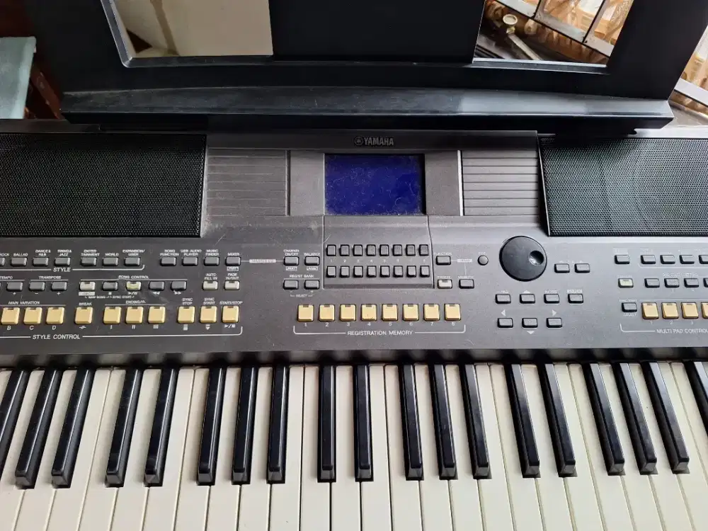 Jual keyboard yamaha type psr s 670
