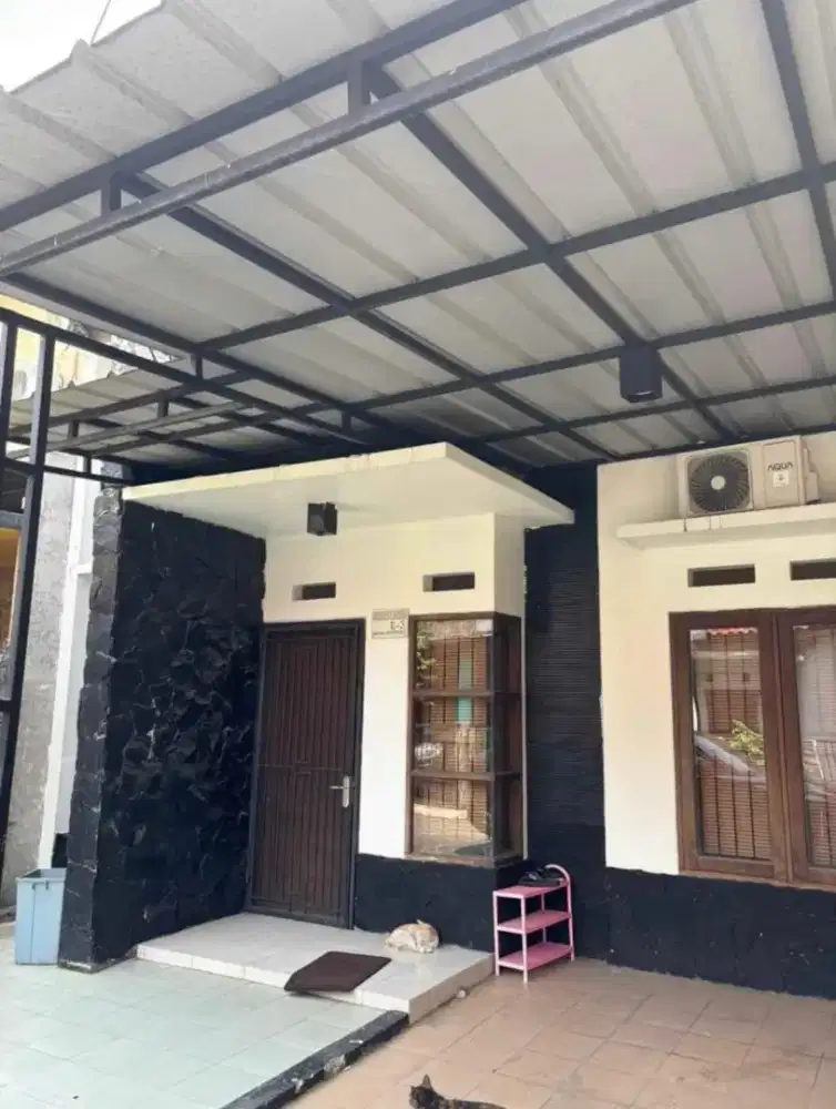 Rumah Tinggal Minimalis Dekat Pintu Tol