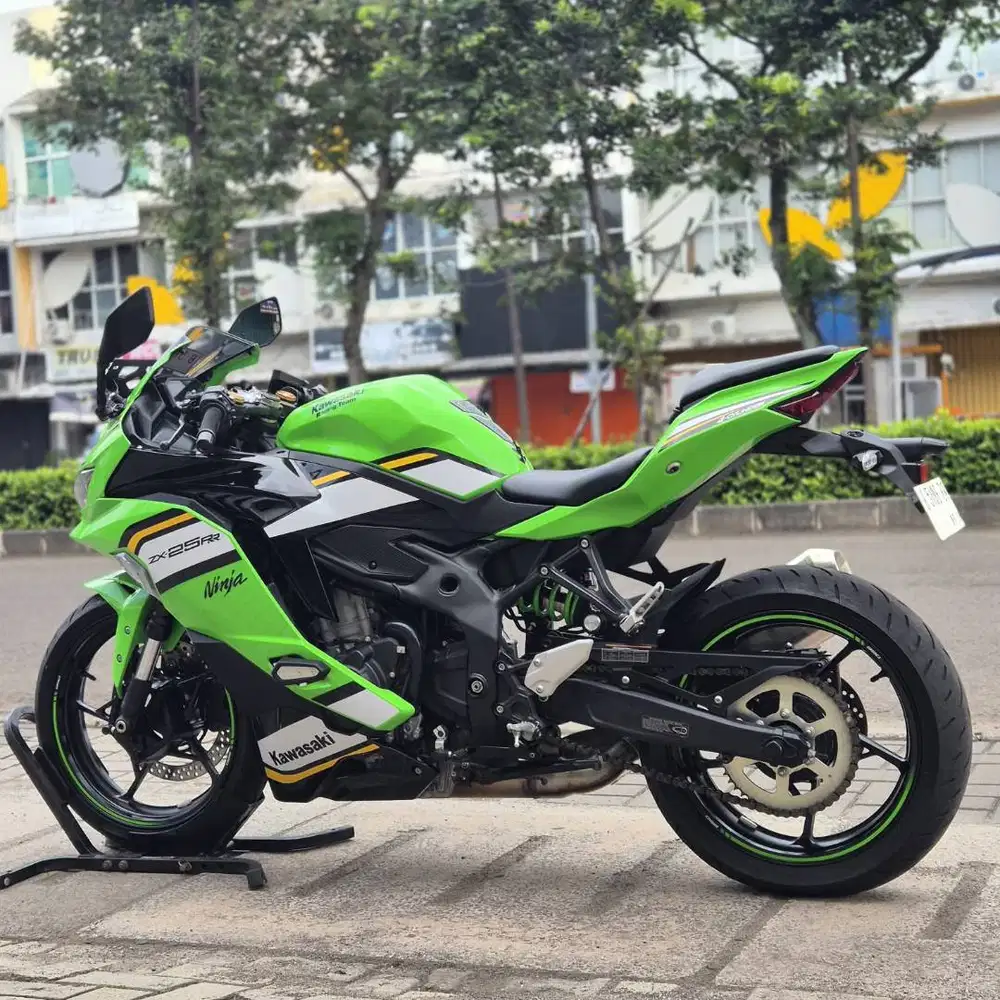 KAWASAKI ZX25RR ABS QS KRT 2024 KM 1K PAJAK PANJANG KAYAK BARU