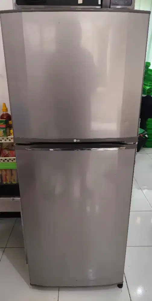 Kulkas LG 2 pintu