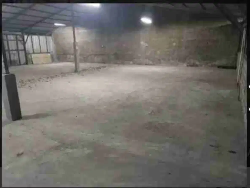 Disewakan Gudang akses jalan truk engkel  luas 400 m2 di Pondok Benda, Pamulang, Tangerang selatan