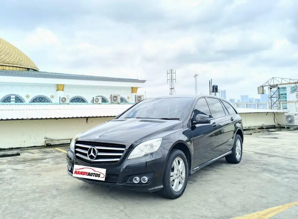 Mercedes Benz R300 Tahun 2011 Automatic Hitam Metalik