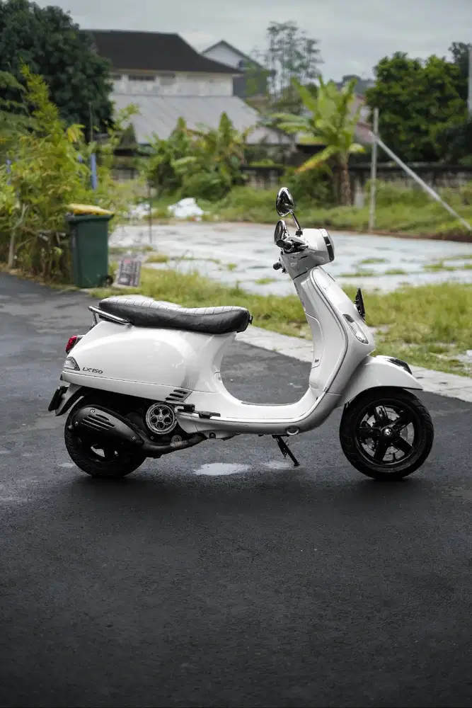 PIAGGIO VESPA LX 150 2VIE INJECTION 2012 MURAH BERGARANSI