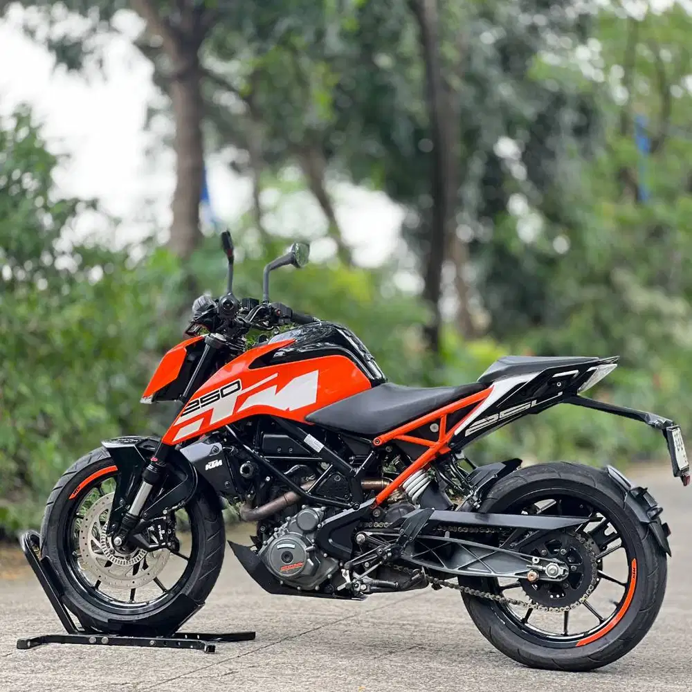 KTM DUKE 250 ABS 2019 ORANGE KM LOW PAJAK PANJANG TANPA PR