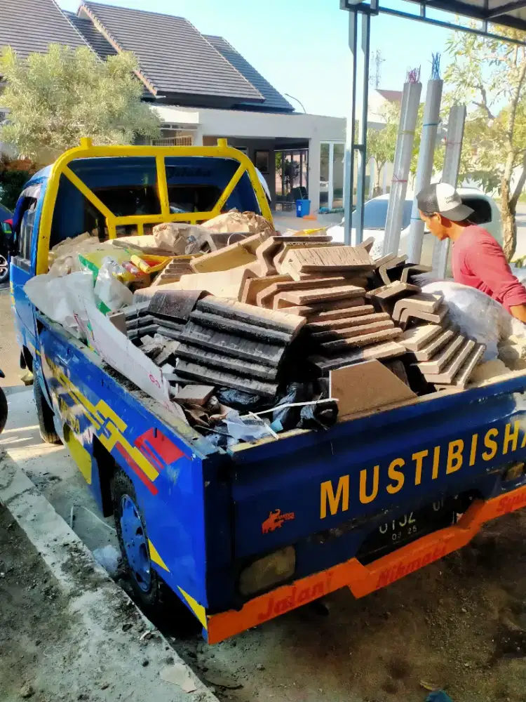 Jasa angkut & buang Brangkal puing barangkal sampah daun prabotan dll